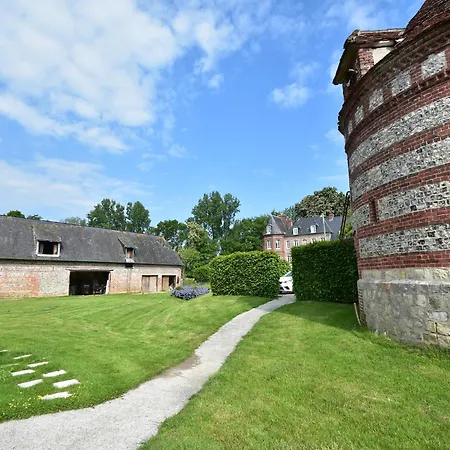 Spacious With Private Garden In Normandy Дом отдыха