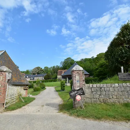 Spacious With Private Garden In Normandy Дом отдыха Le Bourg-Dun