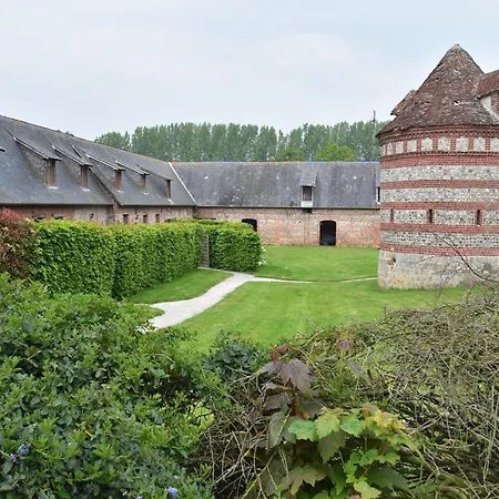 Spacious With Private Garden In Normandy Дом отдыха Le Bourg-Dun