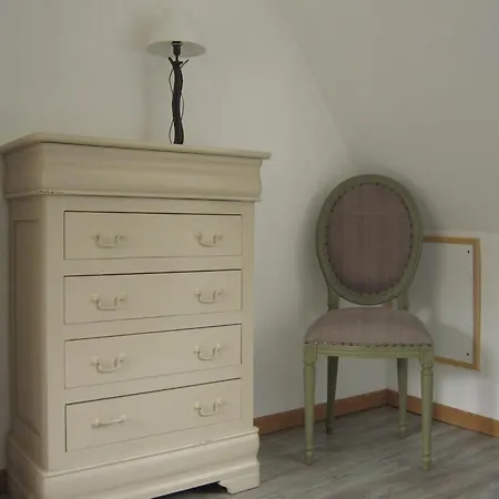 Spacious With Private Garden In Normandy Semesterbostad