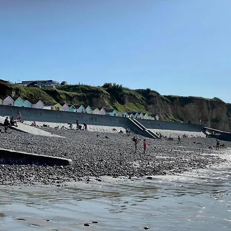 Prázdninový dům Spacious With Private Garden In Normandy Le Bourg-Dun