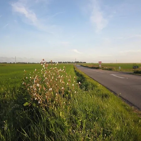 Spacious With Private Garden In Normandy *