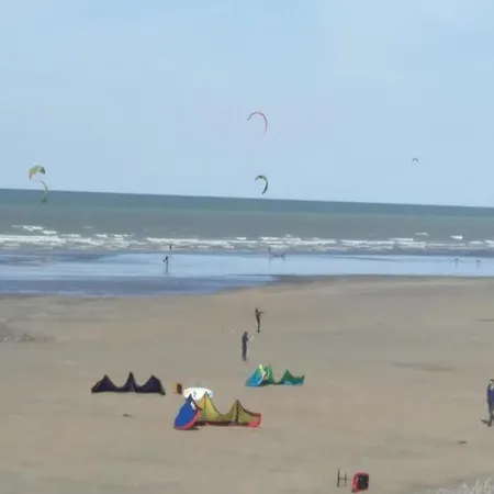 Prázdninový dům Spacious With Private Garden In Normandy