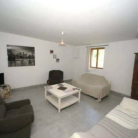 Prázdninový dům Spacious With Private Garden In Normandy Le Bourg-Dun