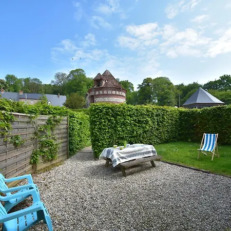Spacious With Private Garden In Normandy Le Bourg-Dun