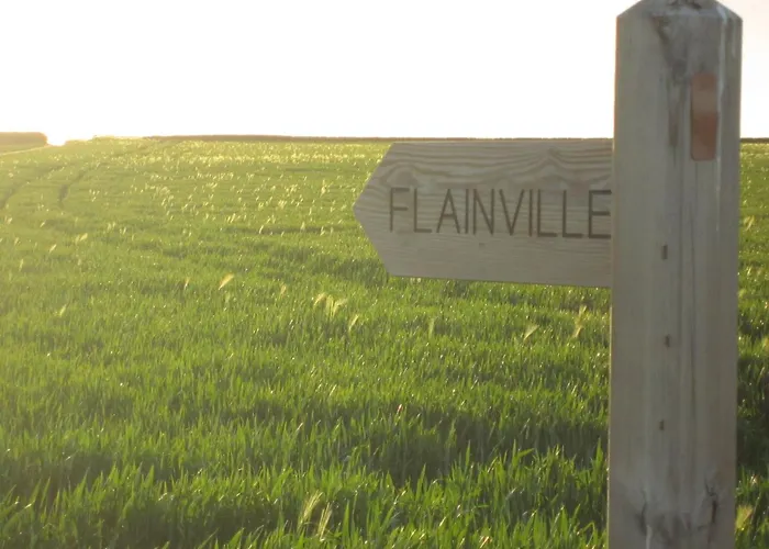 Spacious With Private Garden In Normandy