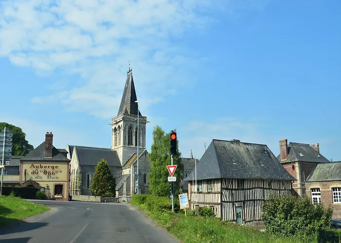 Holiday home Spacious With Private Garden In Normandy Le Bourg-Dun