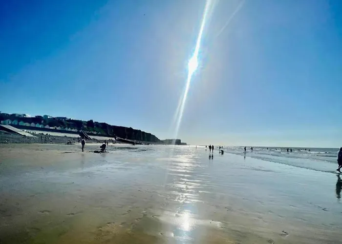 Holiday home Spacious With Private Garden In Normandy