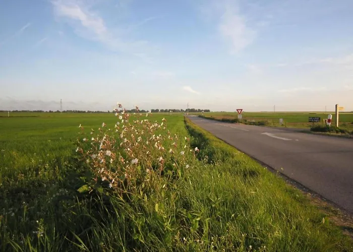 Holiday home Spacious With Private Garden In Normandy *