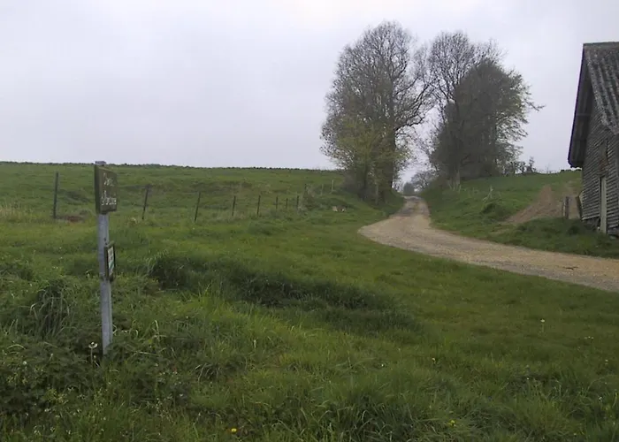 Holiday home Spacious With Private Garden In Normandy